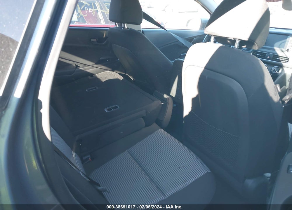 2021 HYUNDAI KONA VIN: KM8K6CAA5MU664661