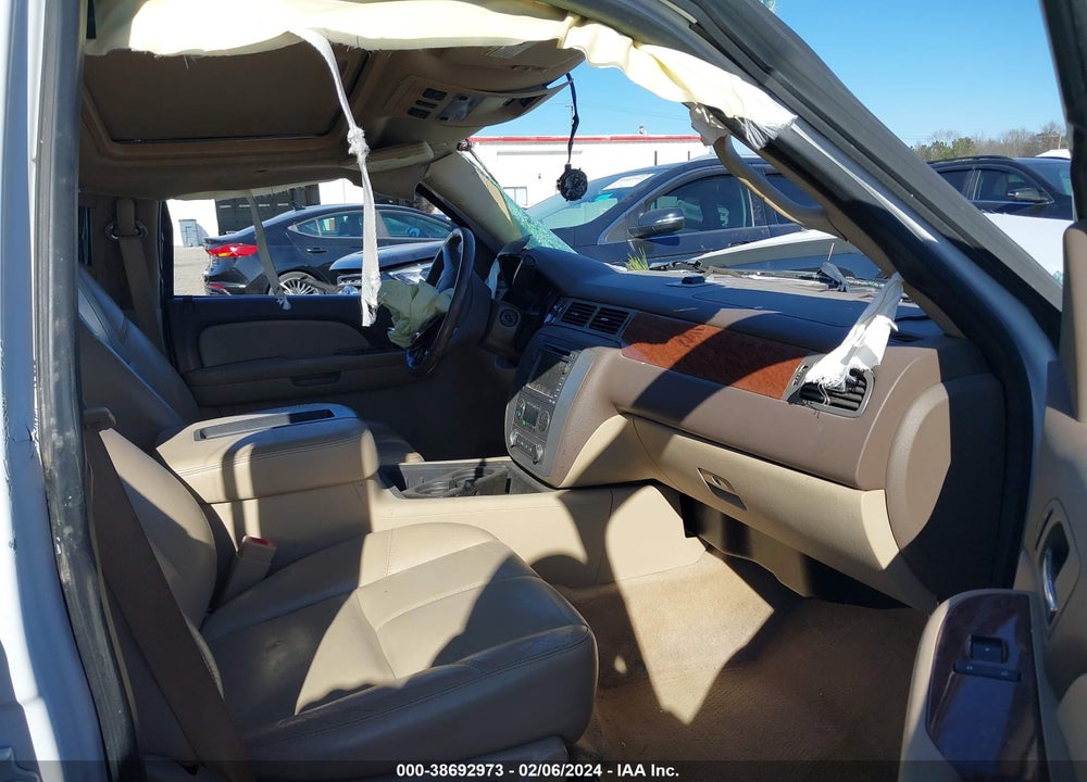 2008 GMC YUKON SLT VIN: 1GKFK13088R101983
