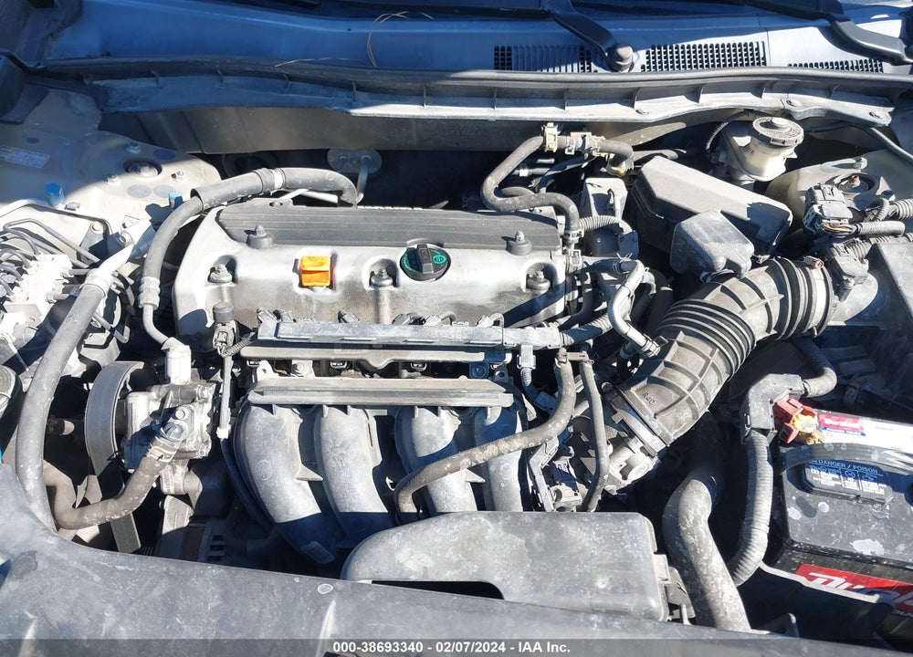 2008 HONDA ACCORD 2.4 LX VIN: 1HGCP26318A015135