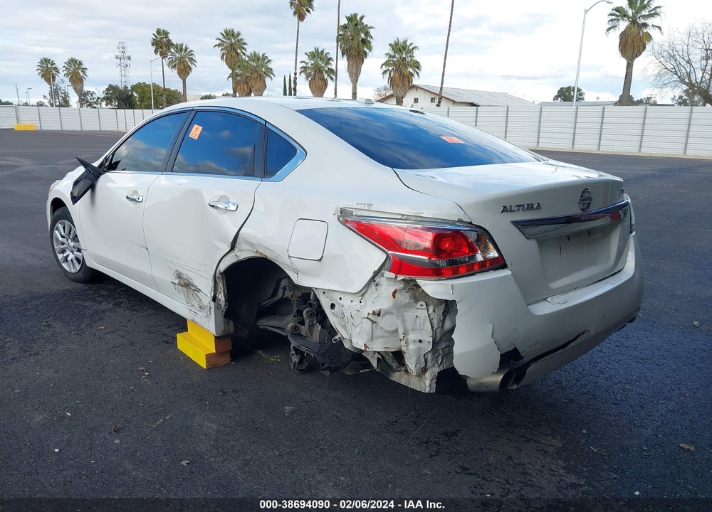 2015 NISSAN ALTIMA 2.5/2.5 S/2.5 SL/2.5 SV VIN: 1N4AL3AP2FC468110