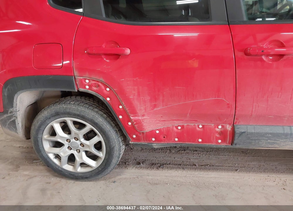 2016 JEEP RENEGADE LATITUDE VIN: ZACCJBBT8GPC80770