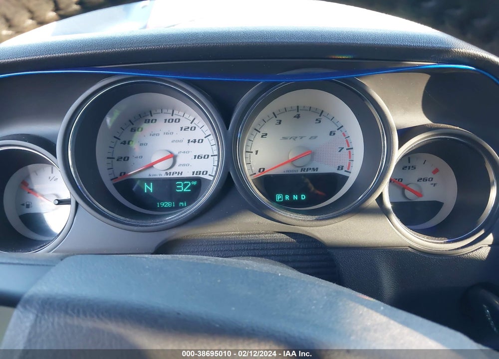 2008 DODGE CHALLENGER SRT8 VIN: 2B3LJ74W28H290431