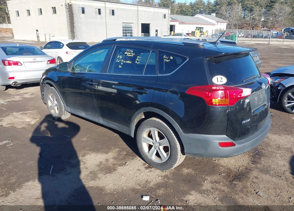 2013 TOYOTA RAV4 XLE VIN: 2T3RFREV9DW012826
