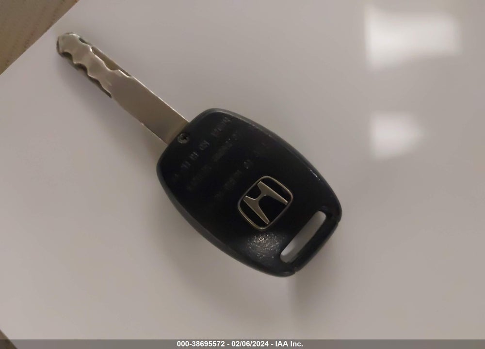 2011 HONDA CR-V LX VIN: 5J6RE4H37BL042241