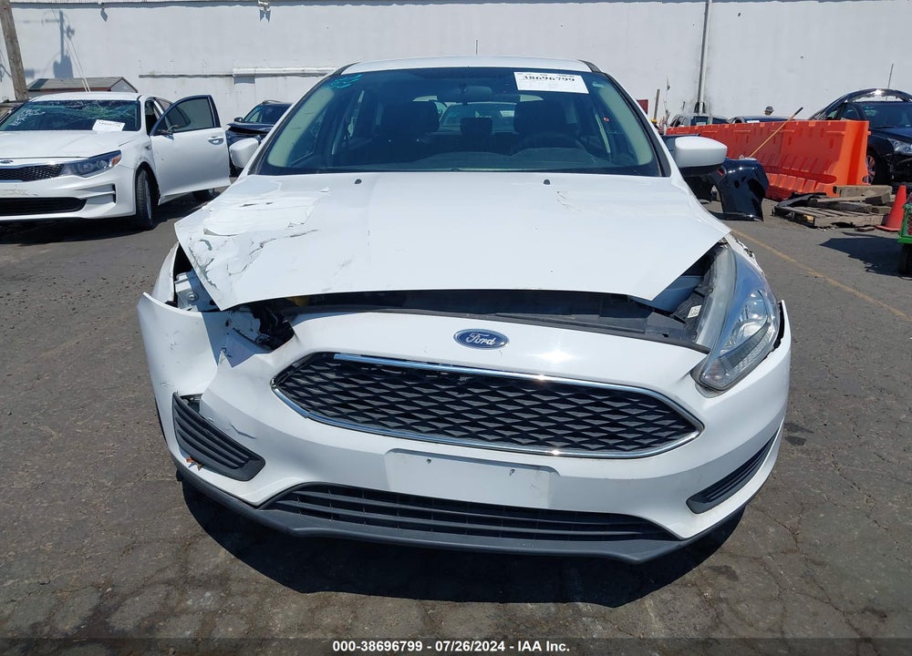 2018 FORD FOCUS VIN: 1FADP3K29JL280276