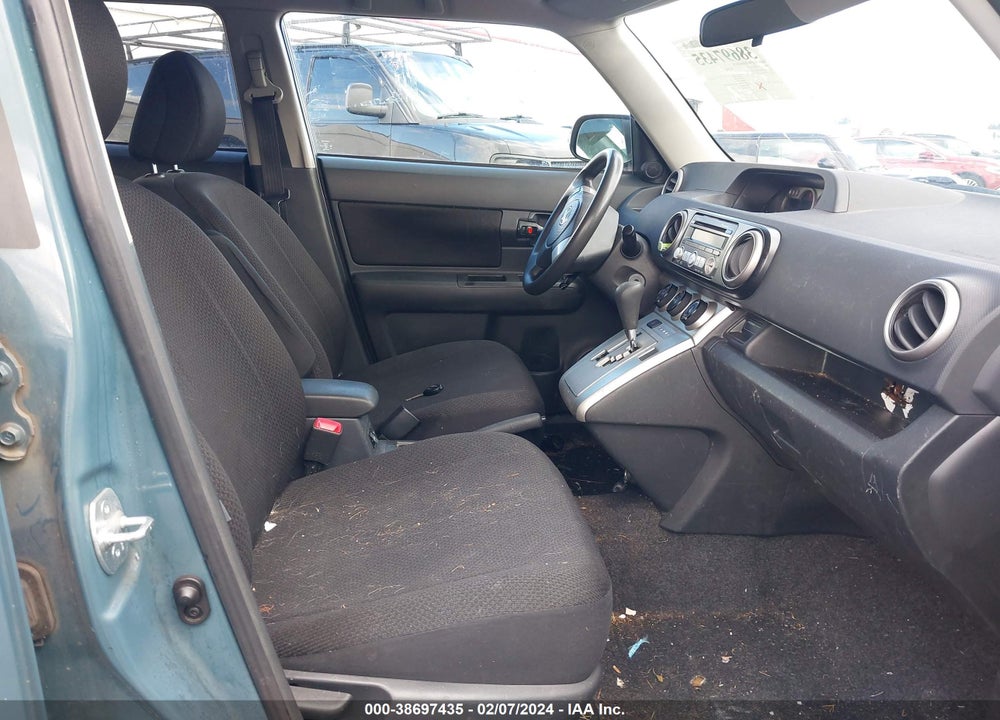 2008 SCION XB VIN: JTLKE50E981045189