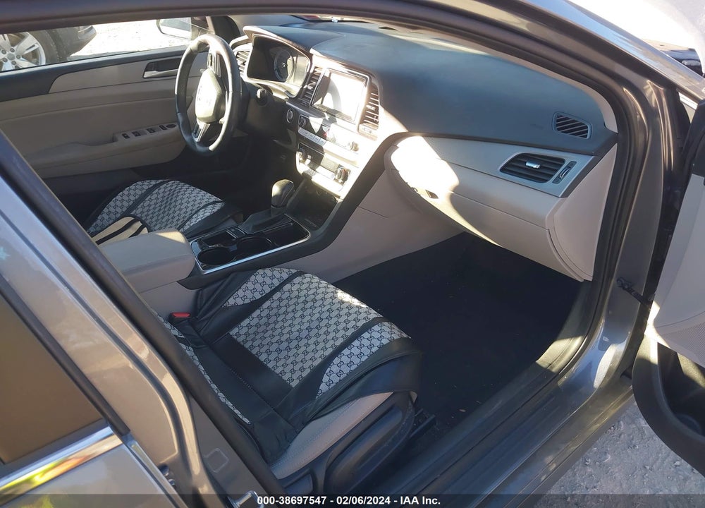 2018 HYUNDAI SONATA VIN: 5NPE34AF9JH709361