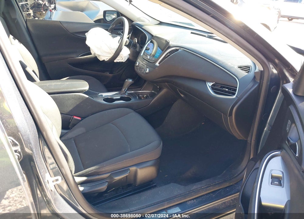 2019 CHEVROLET MALIBU LT VIN: 1G1ZD5ST3KF136437