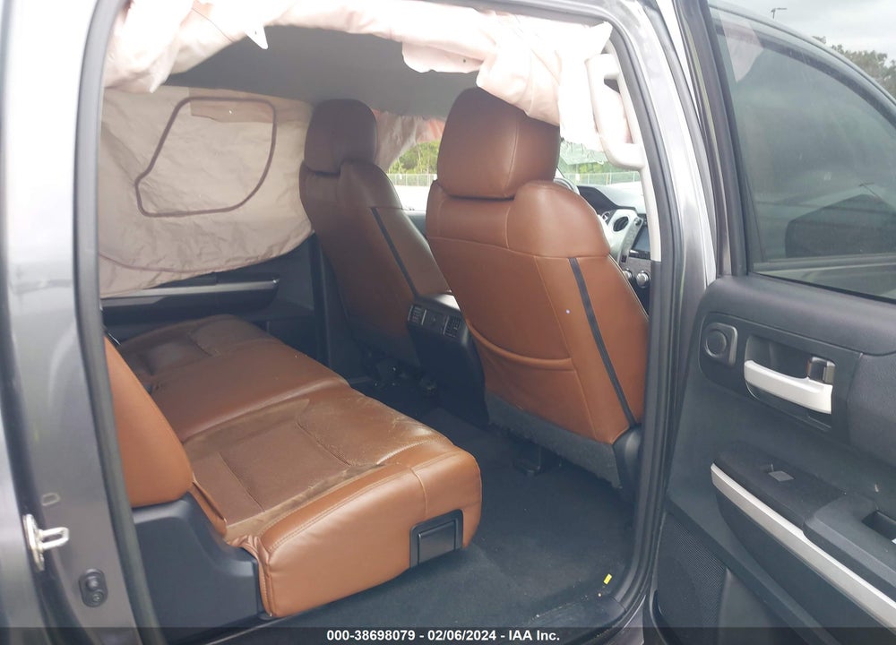 2017 TOYOTA TUNDRA SR5 5.7L V8 VIN: 5TFEW5F1XHX213459