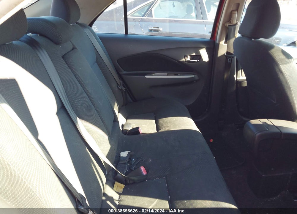 2011 TOYOTA YARIS VIN: JTDBT4K39B1398384