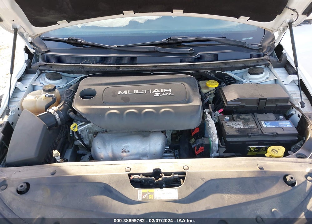 2016 CHRYSLER 200 S VIN: 1C3CCCBB0GN113727