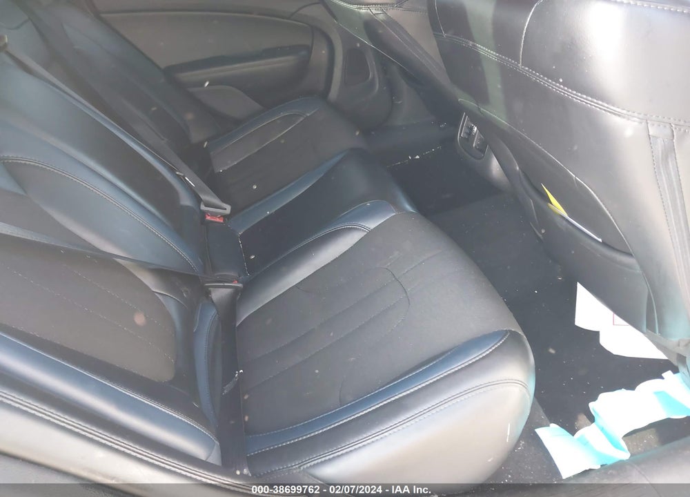2016 CHRYSLER 200 S VIN: 1C3CCCBB0GN113727