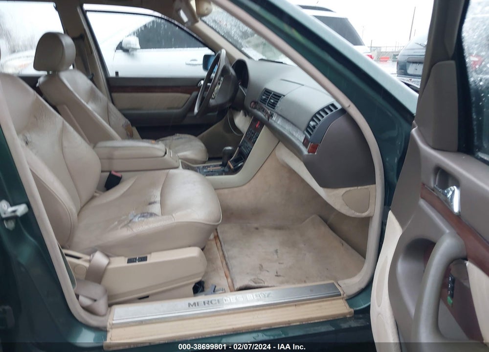 1995 MERCEDES-BENZ S 320W VIN: WDBGA32E8SA228314