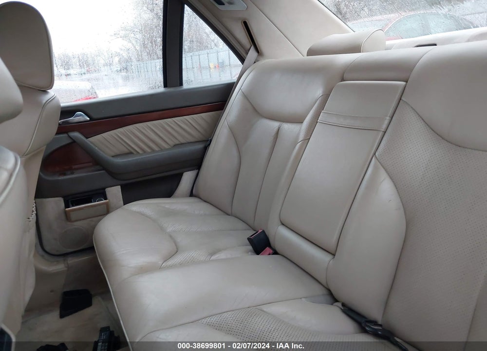 1995 MERCEDES-BENZ S 320W VIN: WDBGA32E8SA228314