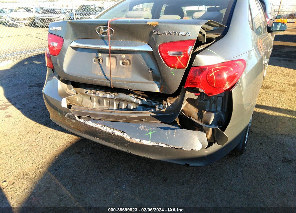 2010 HYUNDAI ELANTRA GLS VIN: KMHDU4AD1AU903634