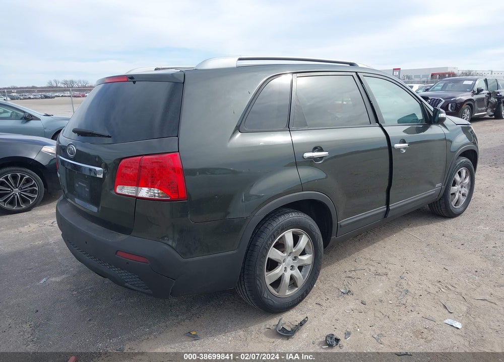 2012 KIA SORENTO VIN: 5XYKTDA64CG191995