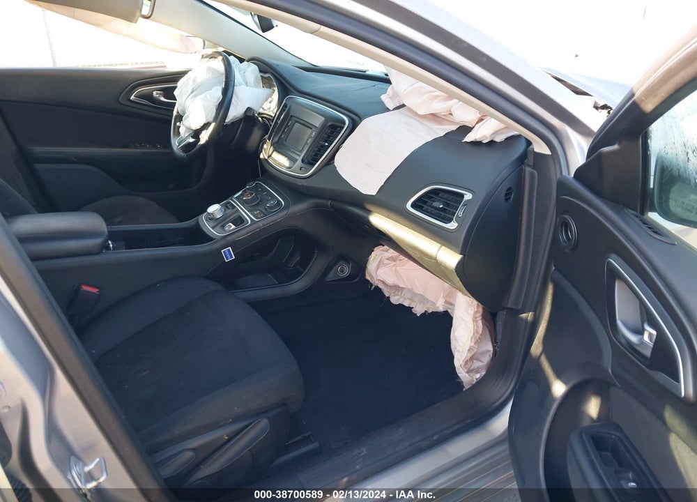 2016 CHRYSLER 200 TOURING VIN: 1C3CCCFB2GN182493