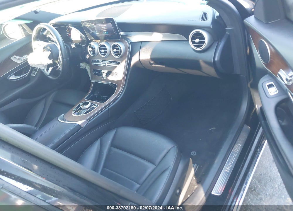 2020 MERCEDES-BENZ C 300 VIN: W1KWF8DB5LR590205