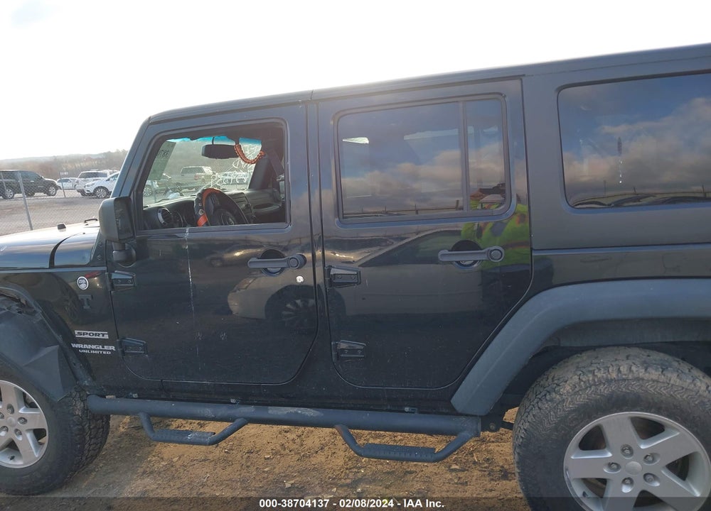 2015 JEEP WRANGLER UNLIMITED SPORT VIN: 1C4BJWDG4FL659559