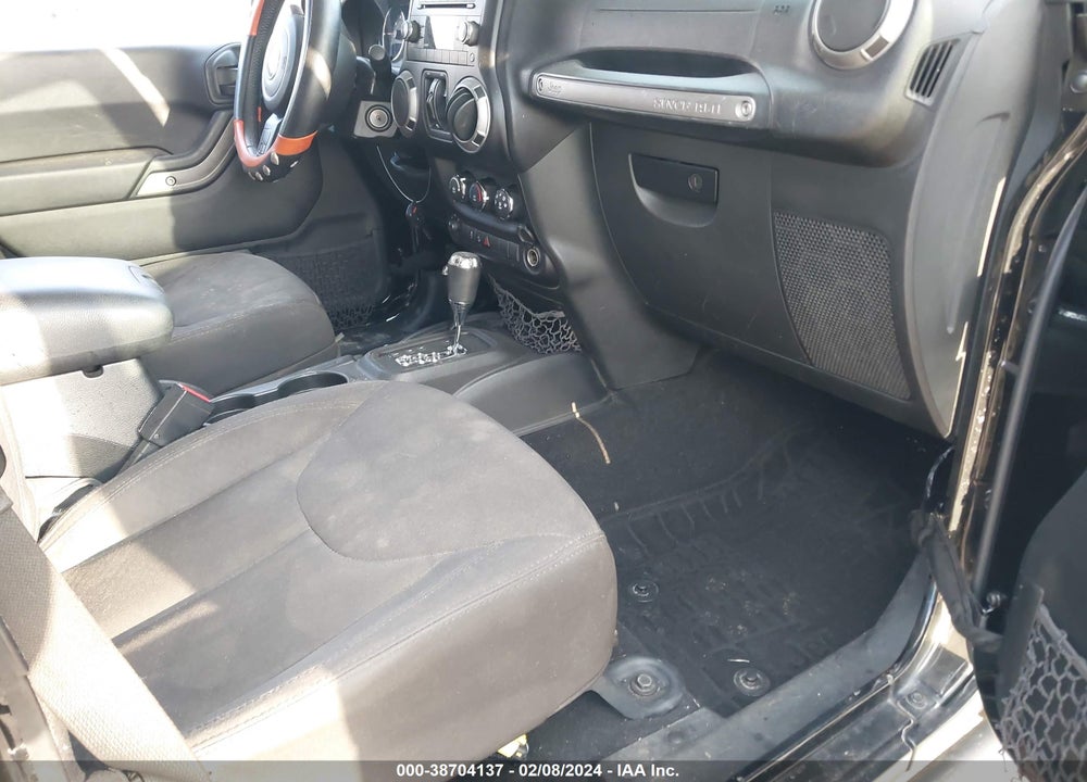 2015 JEEP WRANGLER UNLIMITED SPORT VIN: 1C4BJWDG4FL659559