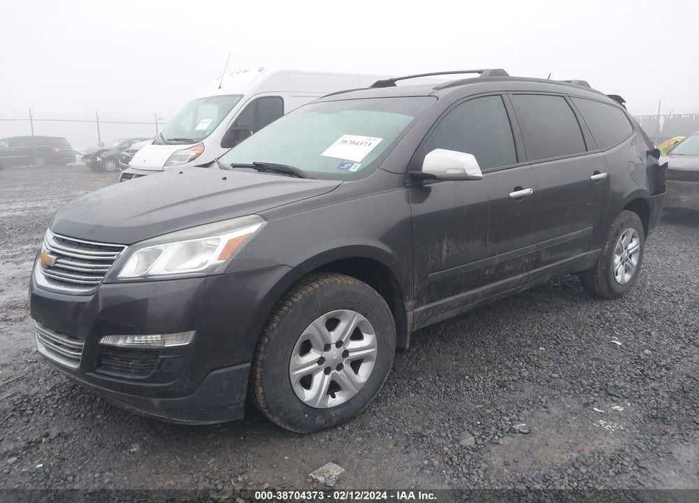 2015 CHEVROLET TRAVERSE LS VIN: 1GNKVFKD2FJ214138