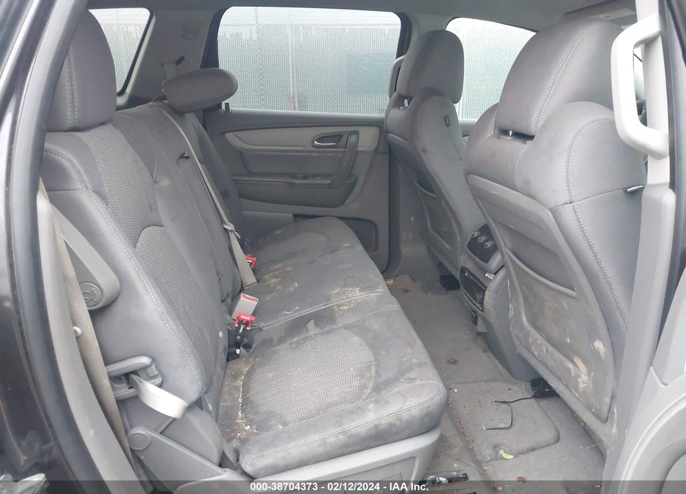 2015 CHEVROLET TRAVERSE LS VIN: 1GNKVFKD2FJ214138