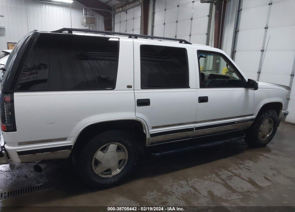 1999 CHEVROLET TAHOE LS VIN: 1GNEK13R9XJ307680