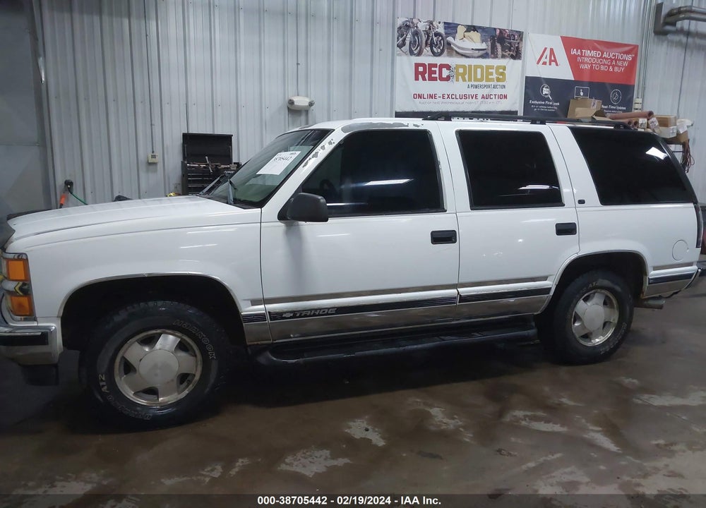 1999 CHEVROLET TAHOE LS VIN: 1GNEK13R9XJ307680