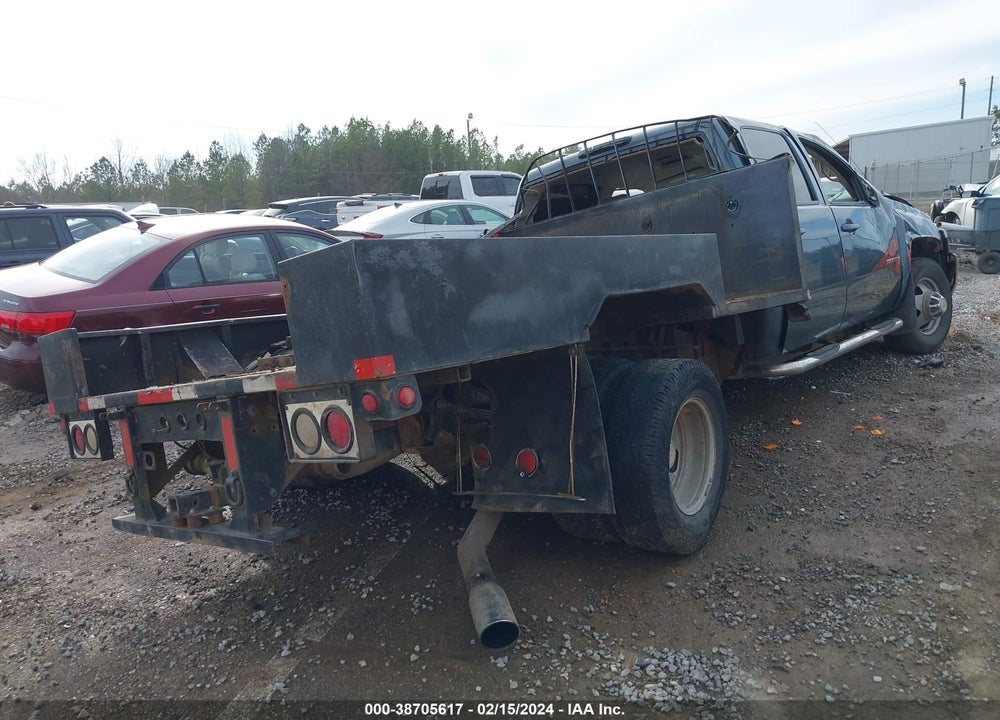 2008 CHEVROLET SILVERADO 3500HD VIN: 1GCJK33638F157420