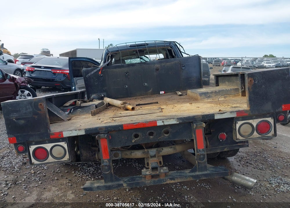 2008 CHEVROLET SILVERADO 3500HD VIN: 1GCJK33638F157420