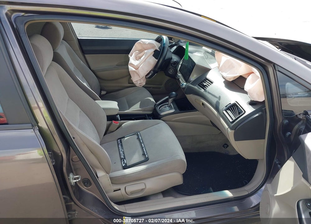 2010 HONDA CIVIC LX VIN: 19XFA1F51AE040497
