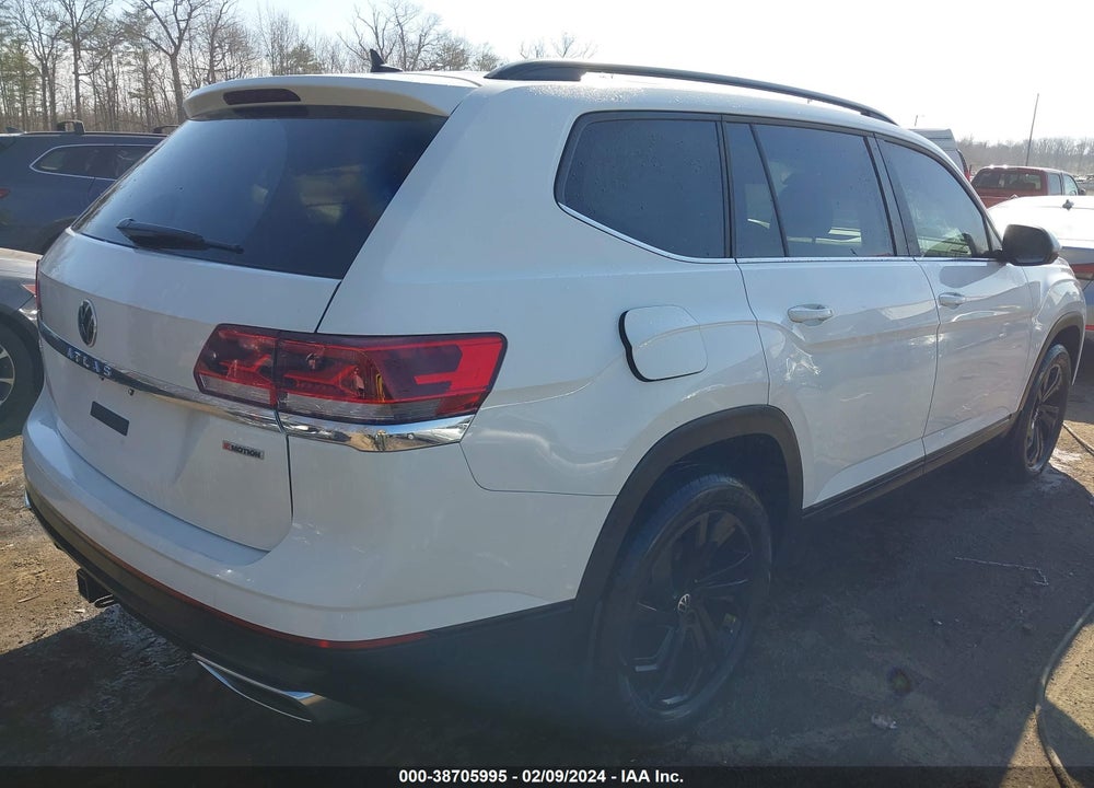 2022 VOLKSWAGEN ATLAS 3.6L V6 SE W/TECHNOLOGY VIN: 1V2HR2CA2NC511559