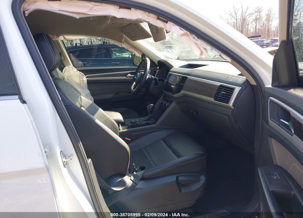 2022 VOLKSWAGEN ATLAS 3.6L V6 SE W/TECHNOLOGY VIN: 1V2HR2CA2NC511559