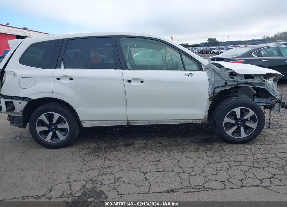 2018 SUBARU FORESTER 2.5I PREMIUM VIN: JF2SJAGC7JH463205