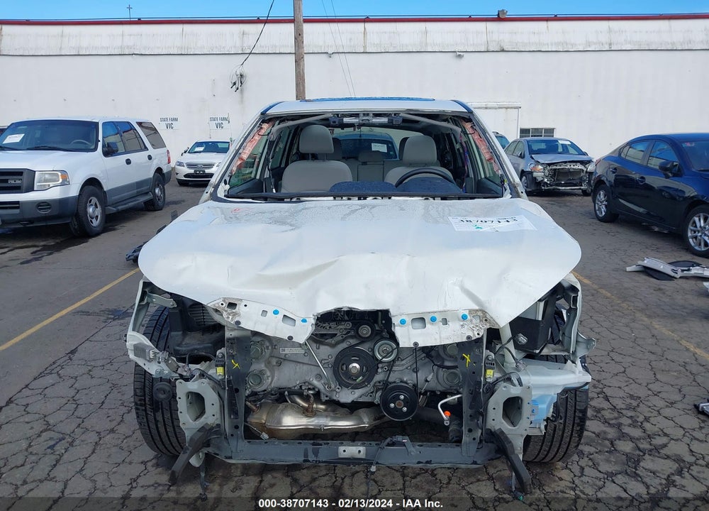 2018 SUBARU FORESTER 2.5I PREMIUM VIN: JF2SJAGC7JH463205