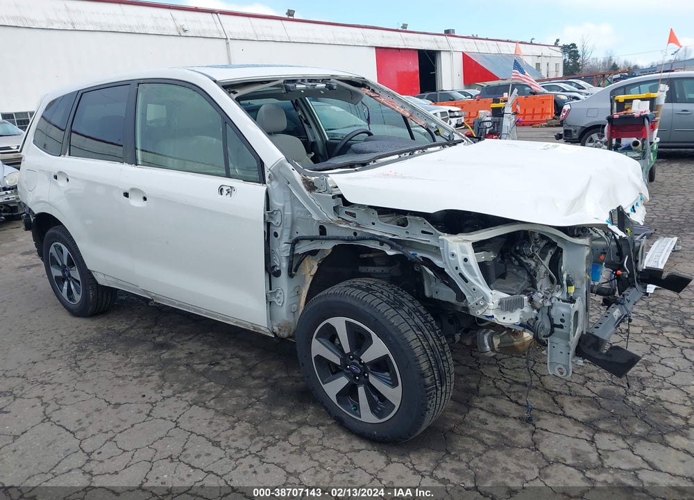 2018 SUBARU FORESTER 2.5I PREMIUM VIN: JF2SJAGC7JH463205