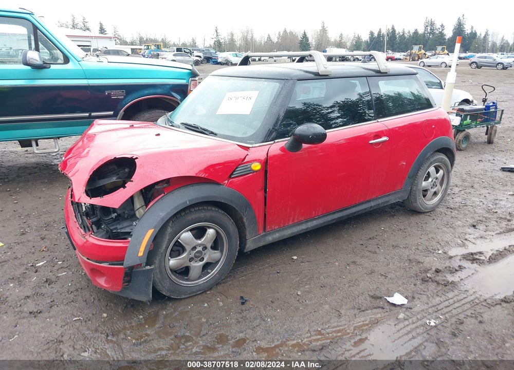 2008 MINI COOPER VIN: WMWMF33528TU63872