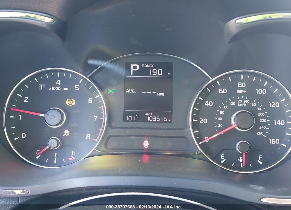 2017 KIA FORTE VIN: 3KPFK4A72HE113295