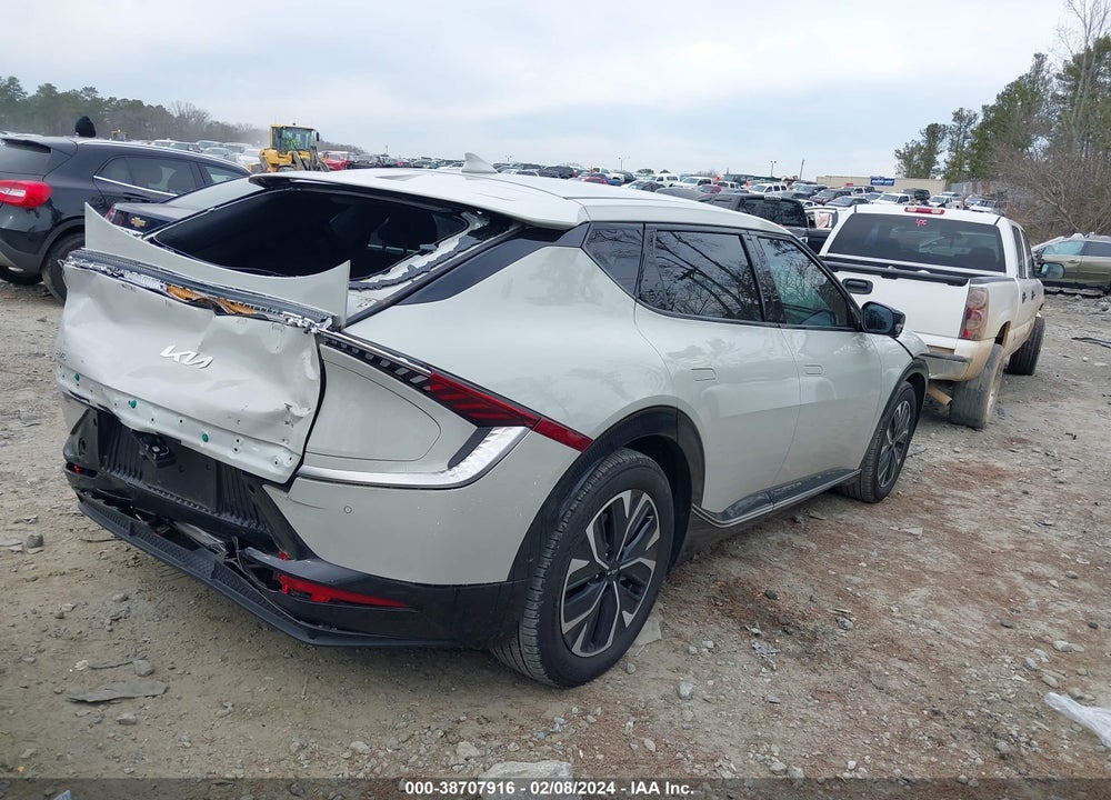 2023 KIA EV6 WIND VIN: KNDC34LA7P5098957