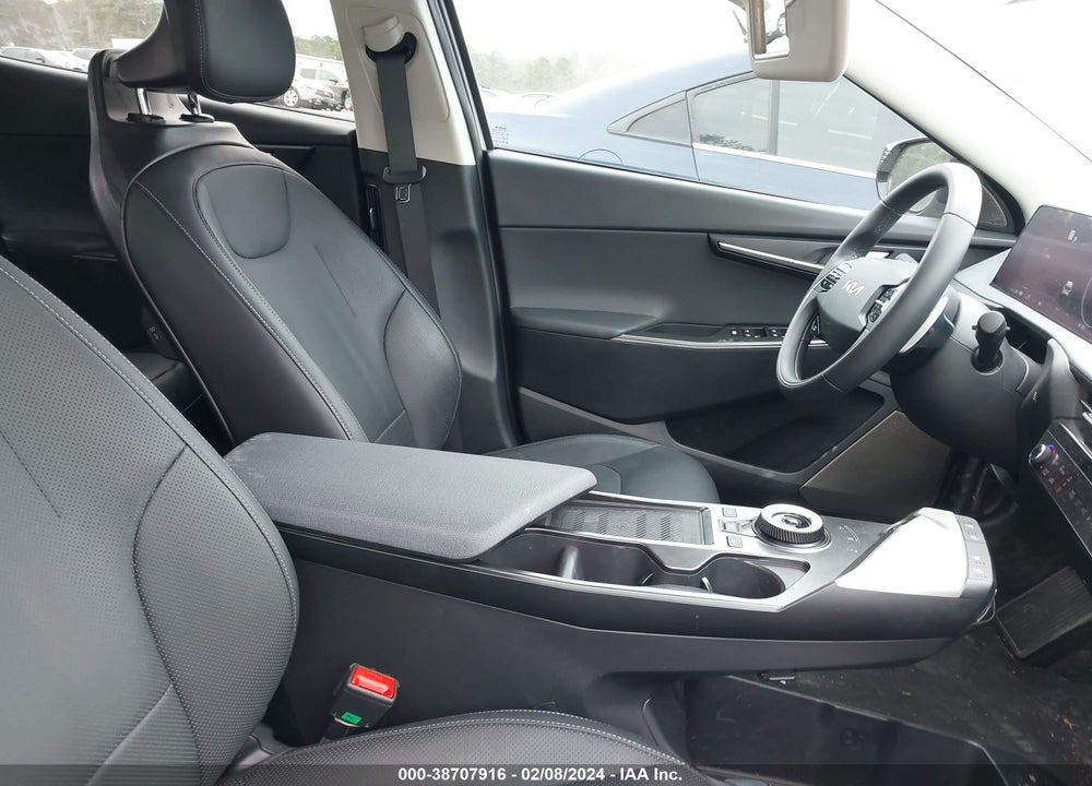 2023 KIA EV6 WIND VIN: KNDC34LA7P5098957