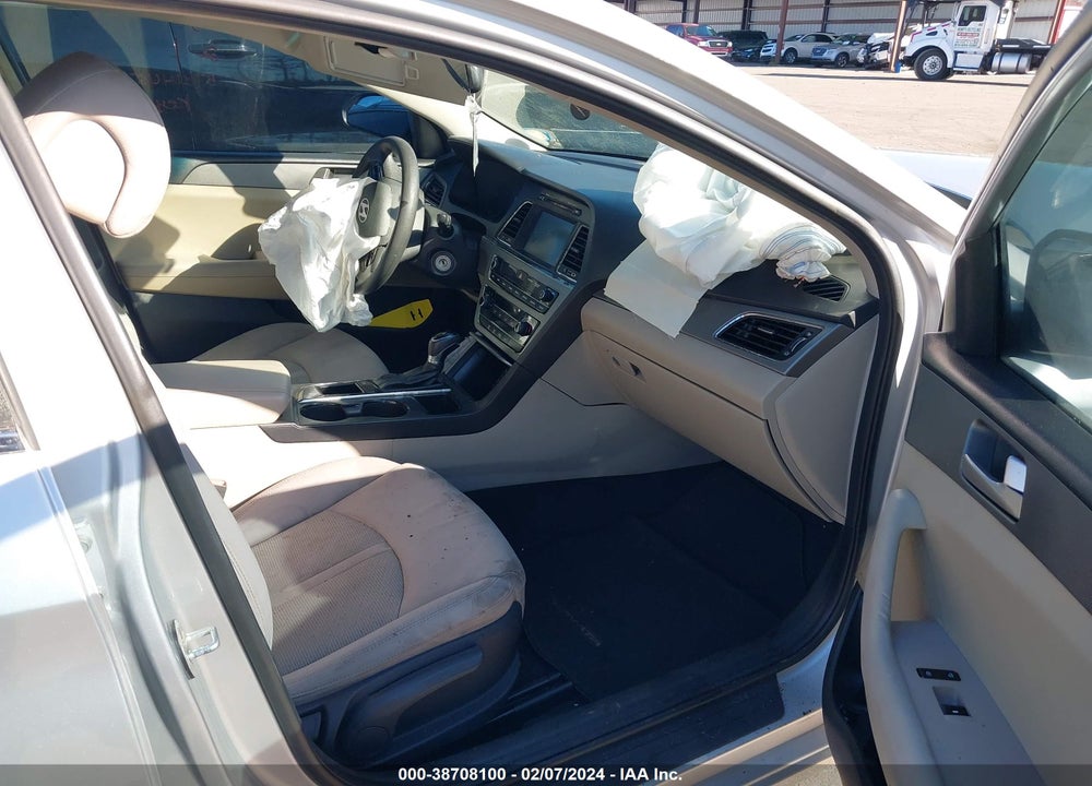 2017 HYUNDAI SONATA SE VIN: 5NPE24AFXHH510445