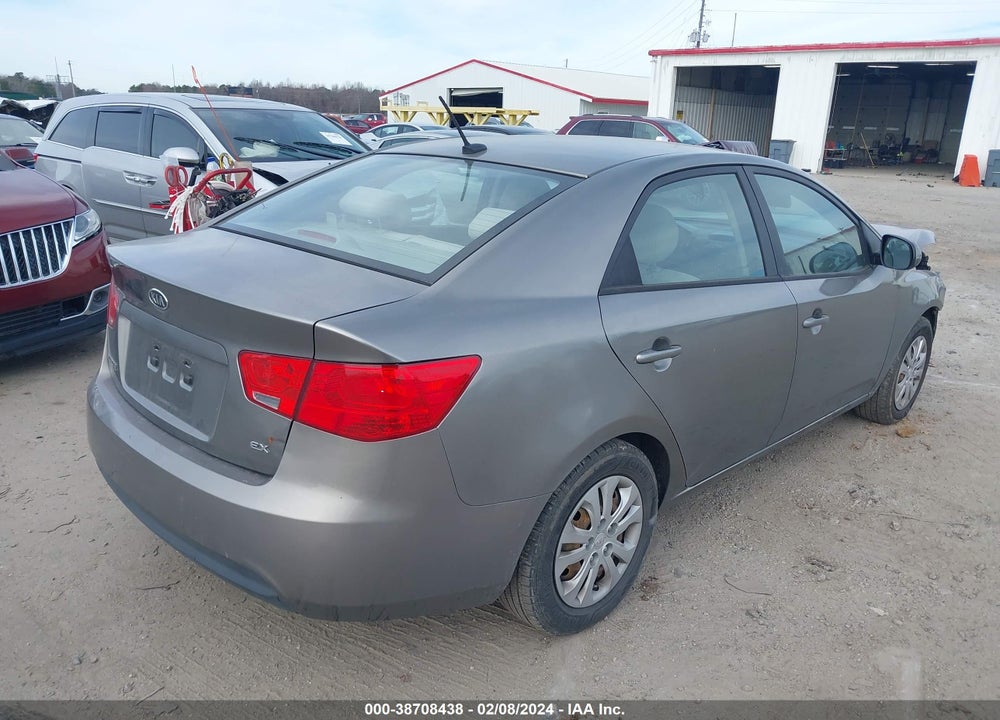 2011 KIA FORTE EX VIN: KNAFU4A26B5401948
