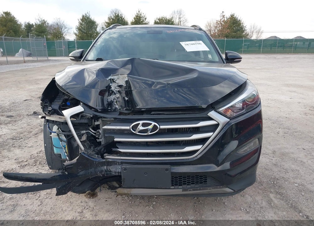 2018 HYUNDAI TUCSON VALUE VIN: KM8J3CA26JU820294