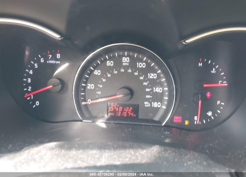 2015 KIA SORENTO LX VIN: 5XYKT3A60FG658084