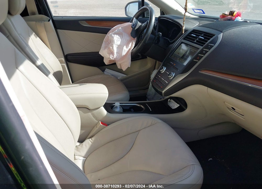 2017 LINCOLN MKC SELECT VIN: 5LMCJ2C90HUL03406