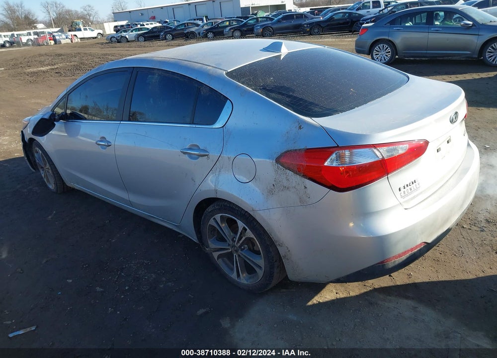 2015 KIA FORTE EX VIN: KNAFZ4A81F5328080
