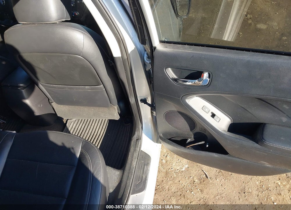 2015 KIA FORTE EX VIN: KNAFZ4A81F5328080