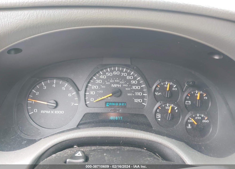 2002 CHEVROLET TRAILBLAZER LS VIN: 1GNDT13S822420955