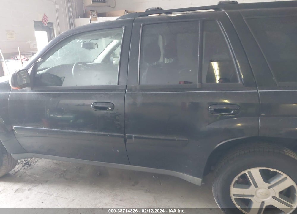 2005 CHEVROLET TRAILBLAZER VIN: 1GNDT13S852170895