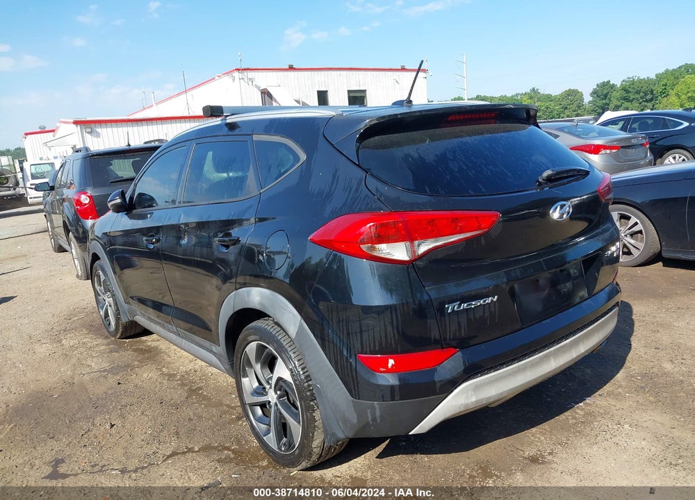 2017 HYUNDAI TUCSON SPORT VIN: KM8J3CA29HU276125